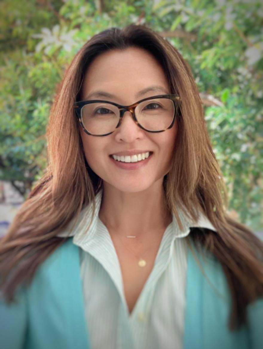 Dedicated therapist, support that heals.